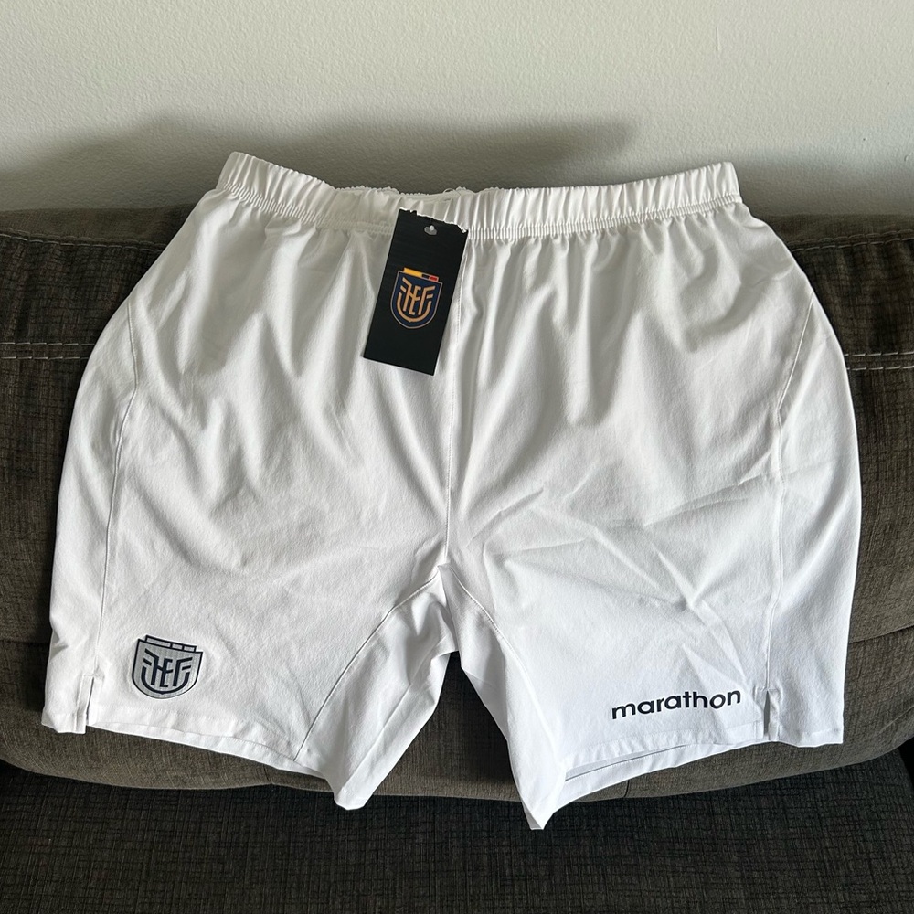 Marathon Authentic Ecuador National Soccer Team White Shorts Men’s Sz XL